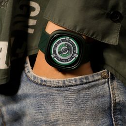 Womens mens watch watches high quality luxury Fashion Sport waterproof Silicone quartz-battery watch