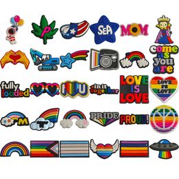 Shoe Parts Accessories Queen Charms For Clog Jibbitz Bubble Slides Sandals Rainbow Pvc Decorations Christmas Birthday Gift Party Favour Ot3Fx