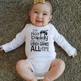 I'm Proof Daddy Does Not Play Video Games All The Time Printed Long Sleeve Baby Bodysuit Funny Body Baby Boy Girl Onesie Clothes L230712