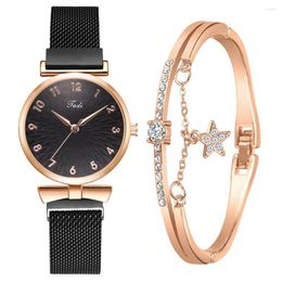Wristwatches 2 Pcs Set Women Luxury Dress Bracelet Quartz Clock Magnet Watch Fashion Ladies Sports Wrist For Gift