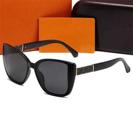 50% OFF Wholesale of sunglasses 5810 New Fashion Sunglasses for Women Sun UV Protection and Men's Glasses