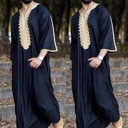 Ethnic Clothing Muslim Men Jubba Thobe Long Sleeve Islamic Embroidery V-Neck Kimono Robe Abaya Caftan Dubai Arab Dress ShirtsEthni275L