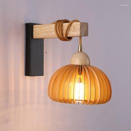 Wall Lamp Creative Wooden Japanese LED Sconce For Bedroom Besides Living Room Aisle Night Lighting Vintage Home Decoration