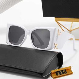 52% OFF Wholesale of sunglasses New Women Cool Large Frame Cat Eyes Sunglasses for Men Popular Online Same and Sun Protection GlassesJ9B8