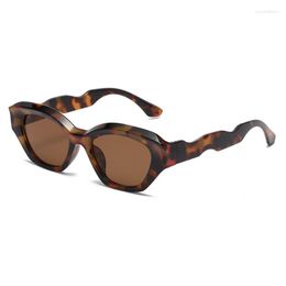 Sunglasses Designer Cat Eye Women For Men Trending Sun Glasses Fashion Vintage Punk Wave Leg Sexy Ladies Shades