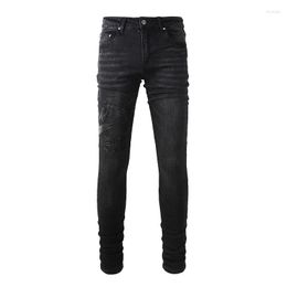 Men's Jeans Arrivals Black Distressed Streetwear Slim Fit Leather Letter Pattern Embroidered Patch Damaged Skinny Stretch Ripped