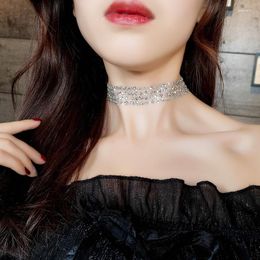 Chains Female Neck Jewelry With Sexy Short Necklace Decoration Fashion Sequins Invisible Clavicle Chain