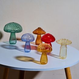 Vases Handcrafted Glass Vase In Mushroom Shape HandBlown Glass Vase In Gorgeous Mushroom Form Drop 230728