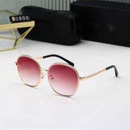 50% OFF Wholesale of new metal Sunglasses men and round frame fashionable matching sunglasses for women