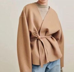 Tot eme Women's wool blend jacket cardigan V-neck curved Si profile belt