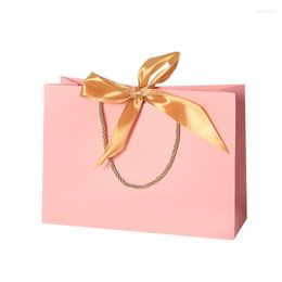 Gift Wrap PD-56 European Bowknot Candy Boxes Favour Sweet Golden Hand Packaging Bag Baby Shower Wedding