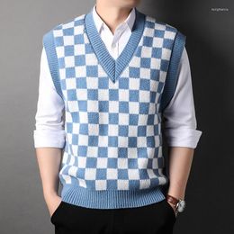 Men's Vests Men Knit Vest Checkered Checkboard Plaids Sleeveless Jumpers Sweater Pullover V Neck Basic For Autumn Winter Plus Size