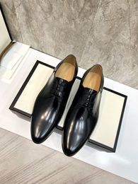 Designer de sapatos masculinos de luxo com padrão roxo impressão social elegante homem casamento escritório festa oxford adulto zapato formal para hombres