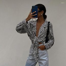 Women's Blouses French Design Sense Niche Shirt Top Fashion Black And White Striped Women Summer Girl Solid Lace-up Ladies