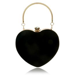 Evening Bags Heart Shaped Diamond Chain Shoulder Purse Day Clutches For Party Wedding 230729