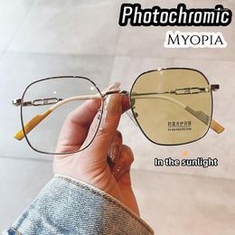 Sunglasses Unisex Luxury Pochromic Minus Diopter Glasses Fashion Changing Color Women Myopia Eyeglasses Sun Shades Eyewear