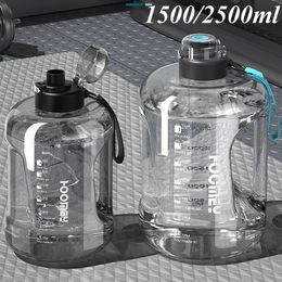 Tumblers 1500 2500ML 1 5 2 5L Sports Kettles Water Bottle Fitness Tonnes Bucket Outdoor Exercise Cups with Scales Straw For Man Women 230729