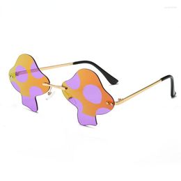 Sunglasses Mushroom Ladies 2023 Latest Retro Steam Shape Rimless Glasses Fashion Prom Party Eyewear