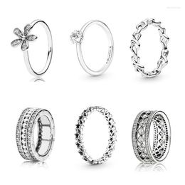 Cluster Rings LR Retro Style Ssilver Zircon Ring Flower Fashion Couple Women Charm Jewellery Send Girlfriend Gift Party 2023 Trend