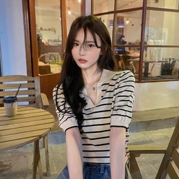 Women's T Shirts Cute Tops Korean Fashion Horizontal Stripes Short-sleeved Polo-neck T-shirt