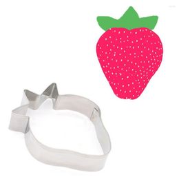 Baking Moulds Stainless Steel Strawberry Cookie Cutter DIY Figure Model Cutters 3D Plastic Pressing Toy Children Christmas Gift