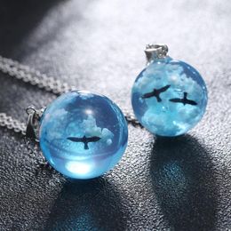 Pendant Necklaces Megin D Resin Luminous Creative Handmade Blue Sky White Cloud Birds Boho Ball Chains Necklace For Men Women Gift Jewelry