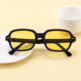 Sunglasses Small Square Woman Vintage Brand Unisex Travel Sun Glasses Fashion Retro Rivet Style Yellow Black