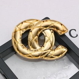 Fashion Brand Designer Brooches Letter Gold Brooch Pin Fashion Women Jewelry Accessories