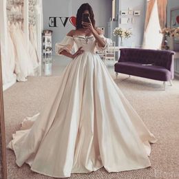 Satin Wedding Dresses 2023 Off the shoulder Long Sleeve Back Lacing Bridal Gowns Beach Boho Princess Wedding Party Gowns