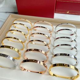 Designer Bracelet titanium steel bracelet Luxury men's and women's 18K rose gold fashion popular do not fade color bracelet trend stainless steel accessories 16-21CM
