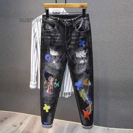 Korean Style Fashion Men Jeans Embroidery Patch Ripped Stretch Pencil Pants Streetwear Elastic Hip L6QX