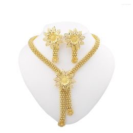 Necklace Earrings Set Nigerian Women's Jewellery Luxury Flower Shape Charm Earring Elegant And Exquisite Wedding Accessories Party Gifts