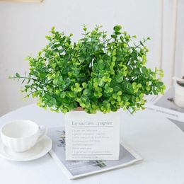 Decorative Flowers 1Pc 7Fork Artificial Plants Green Eucalyptus Christmas Wreath For Wedding Home Balcony Bonsai Decoration DIY Scrapbook