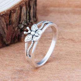 Cluster Rings Modyle Women's Simple Silver Color Ring Wedding Give Girlfriend Butterfly Inlaid Zircon Fashionable Charm Banquet 3mm
