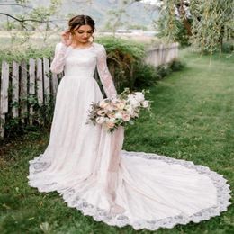Vintage Lace A-line Modest Wedding Dresses With Sheer Long Sleeves Round Neck Corset Back 2020 New A-line Modest Bridal Gowns With287V