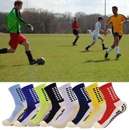 Newmen's Anti Slip Football Athletic Long Absorbent Sports Grip Socks For Basketball Soccer Volleyball Running 0523