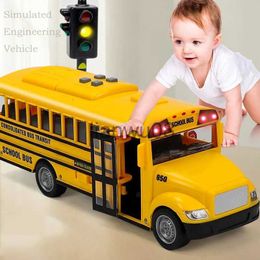 Diecast Model Cars 116 Alloy Diecast School Bus Toy Car Model Engineering Transport Vehicle Model Car Music Pull Back Vehicle For Children Gifts x0731