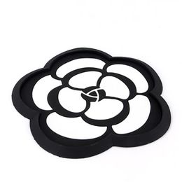 Anti-slip Mats Biety Car Slip Pad Black And White Flower Decoration Mat Camellia PVC High Temperature Resistant Round Mobile Phone2375