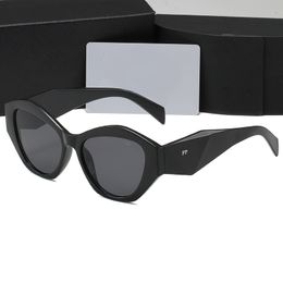 Designer Sunglasses with Letter Fashion Woman's Beach Eyeglasses Men's Business Glasses 6 Colours