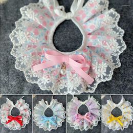 Dog Apparel Pet Bibs Sweet Lace Collar Bulk Accessories Floral Necklace Bandanas For Small Dogs Jewellery Product