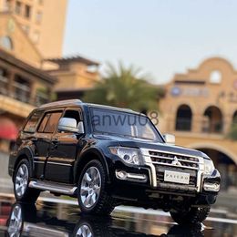 Diecast Model Cars 132 Mitsubishis PAJERO SUV Alloy Car Model Diecast Toy Vehicle Metal Car Model Collection Sound and Light Simulation Kid Gift x0731