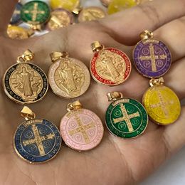 Charms 50 Pieces Religious Multicolor Saint Benedict Medal Catholic Gold Plated SB Medal Coin San Benito Gift 230729