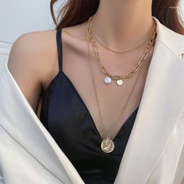 Chains Women's Neck Chain Multilayered Pearl Necklaces For Women Fashion Key Lock Portrait Drop Choker 2023 Trend Jewellery