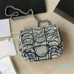 Classic Denim Cowboy Embroidery Bags Designer Grey Blue Distressed Flap Wallets Classic Silver Metal Hardware Chain Shuolder Crossbody Coins Purse 20CM