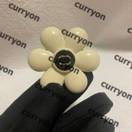 Jewelry Badge Flower White Broche Brand Classic Desinger Brooch Women Gold Crystal Rhinestone Letter Brooches Suit Pin Decoration Broches