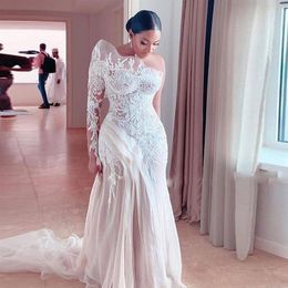 African Women One Shoulder Mermaid Wedding Dresses With Pleats Lace Appliques Long Sleeves Plus Size Bridal Gowns SIMPLE Formal Ve277R