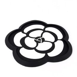 Anti-slip Mats Biety Car Slip Pad Black And White Flower Decoration Mat Camellia PVC High Temperature Resistant Round Mobile Phone208V