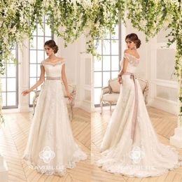New Arrival Romantic Boat Neck A-line Wedding Dresses 2017 Delicate Lace Appliques Bride Dress Robe de Mariage Plus Size302b