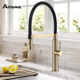 Kitchen Faucets Gold Brass kitchen faucet magnetic suction pull-out design single handle cold and double control two-function sink faucet 230729