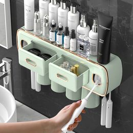 Toothbrush Holders Magnetic Adsorption Inverted Toothbrush Holder 2 Automatic Toothpaste Squeezer Dispenser Storage Rack Bathroom Accessories Set 230731